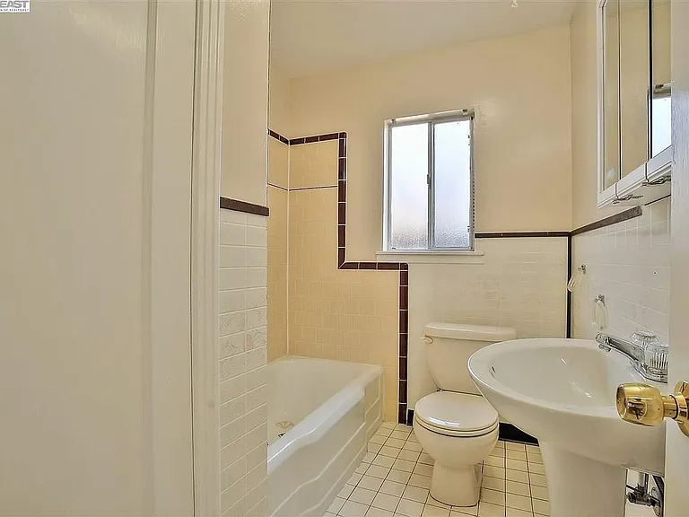 255 Medford Ave — Photo 1