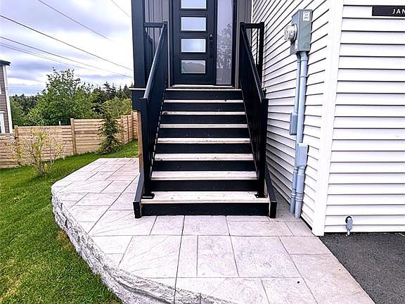 4th image of 27 Janeway Place