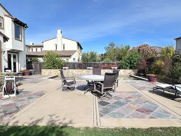 133 Angora Ct — Photo 40