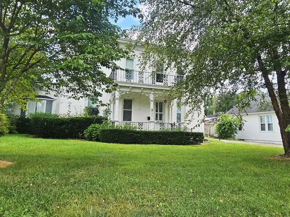 121 N 7th St, Boonville, IN 47601