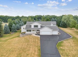 8609 S Rood Rd, Kingston, IL 60145