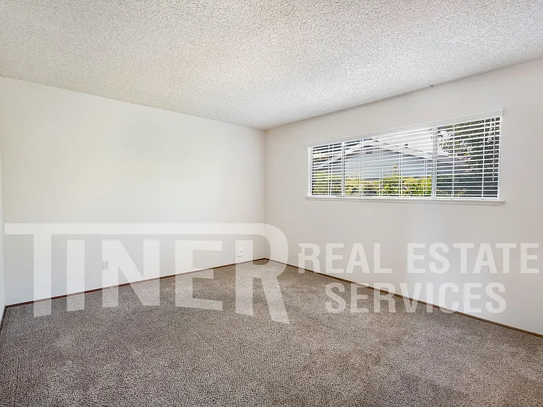 3000 Nikol St — Photo 15