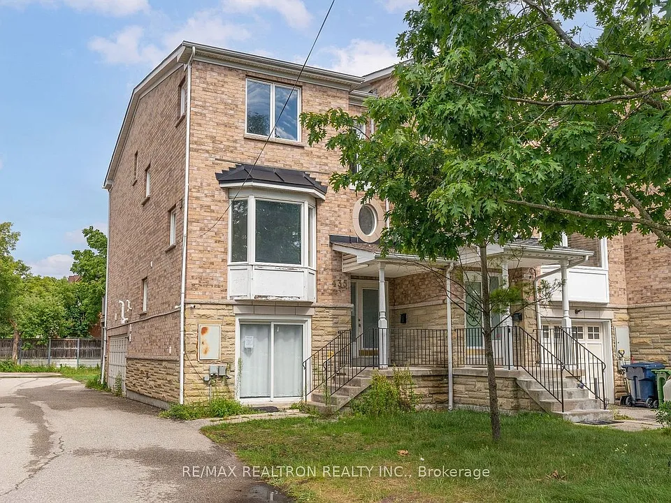 435 Meadowvale Rd #GROUND FLOOR