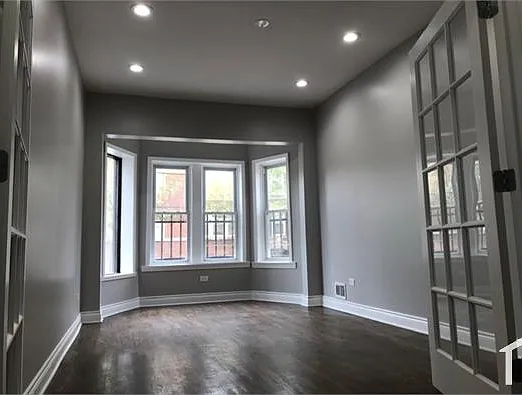 2 bed, $1,600 — Photo 1