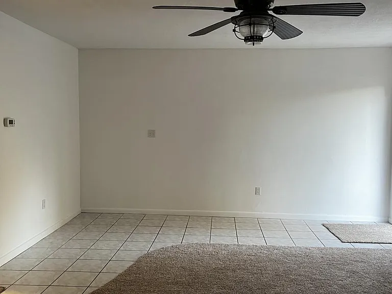 424 N Frankfort Ave — Photo 4