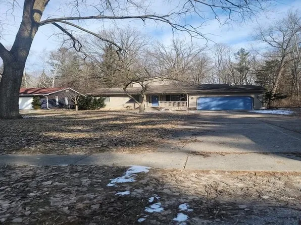 3861 Jim Dr, Bridgeport, MI 48722