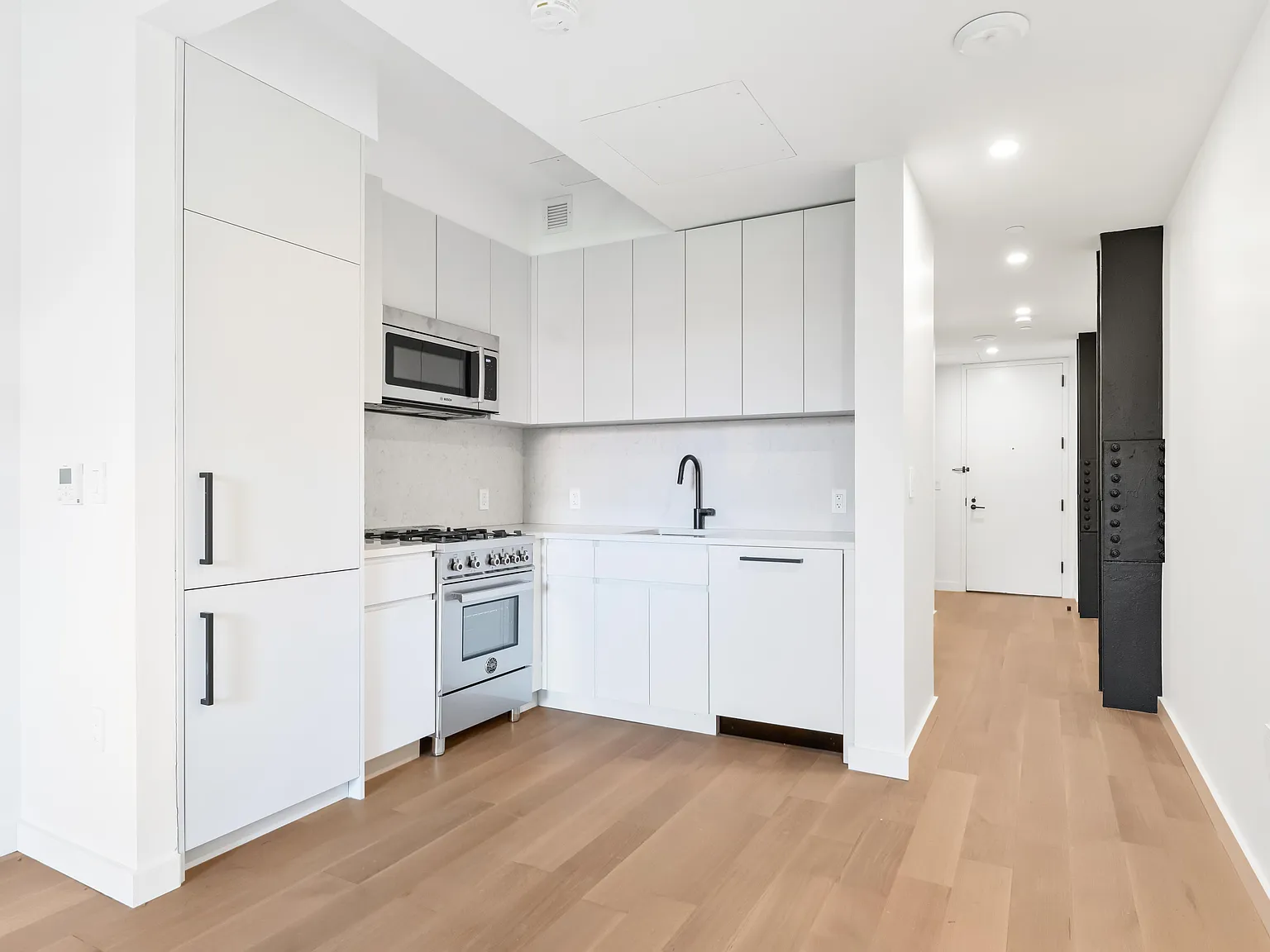 710 Metropolitan Avenue — Photo 4