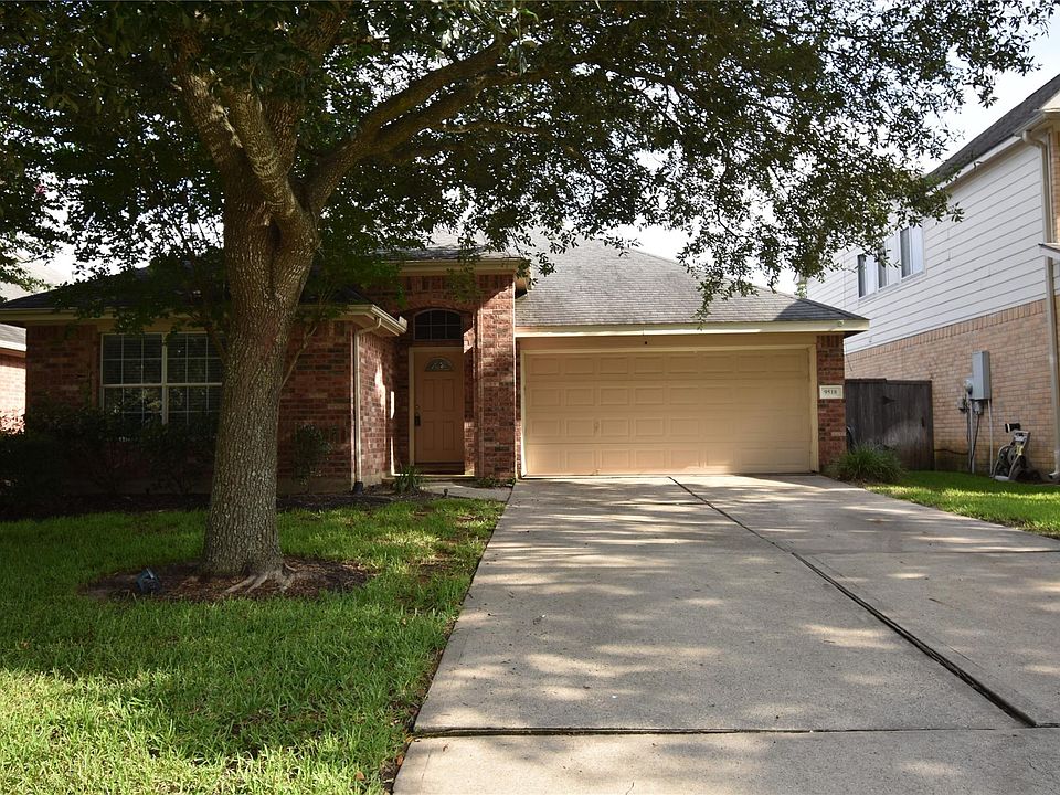 1st image of 9518 Brackenton Crest Dr