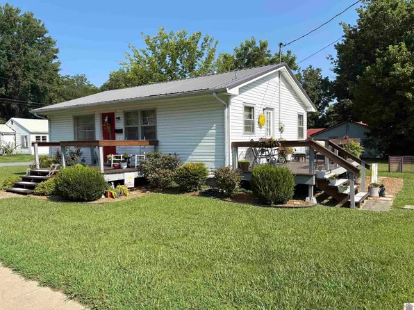 813 Elm St, Benton, KY 42025