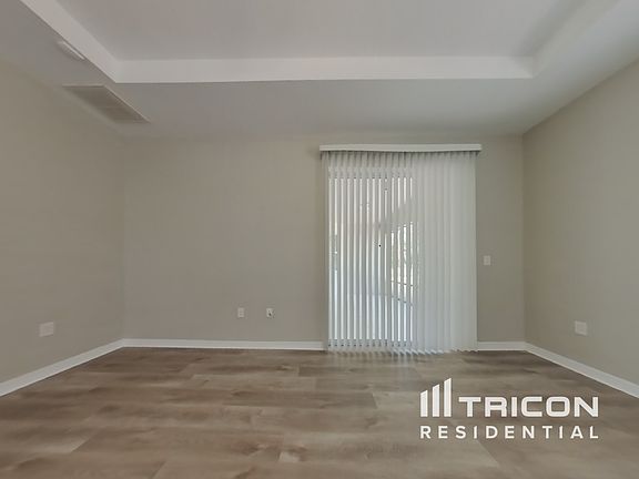 5th image of 1139 N Wapello St
