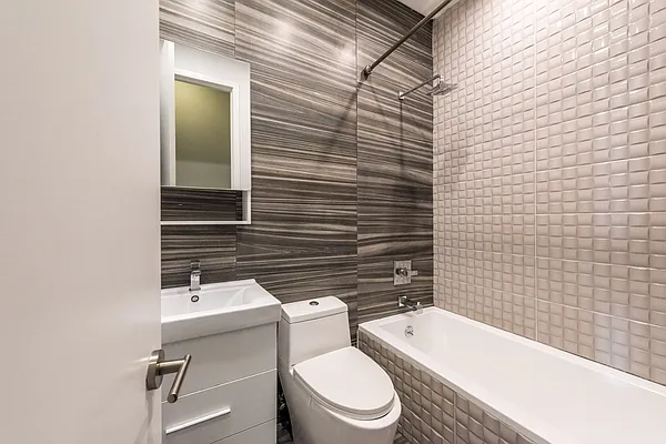 Rented by Nooklyn NYC LLC | media 22