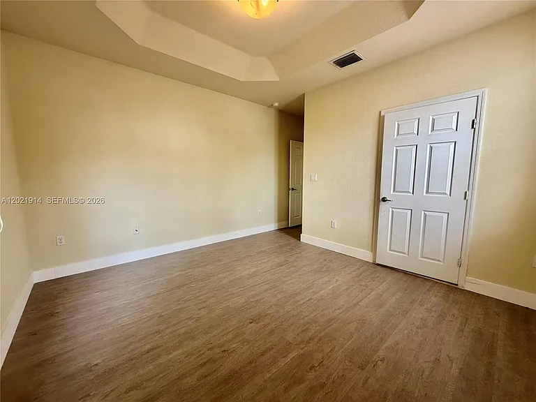 2885 SE 1st Dr #1 — Photo 5