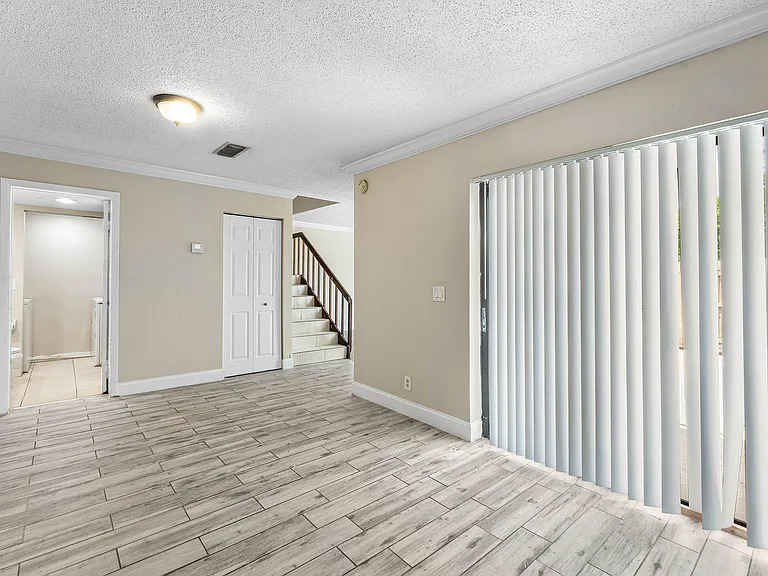 1534 Forest Lakes Cir #D — Photo 11