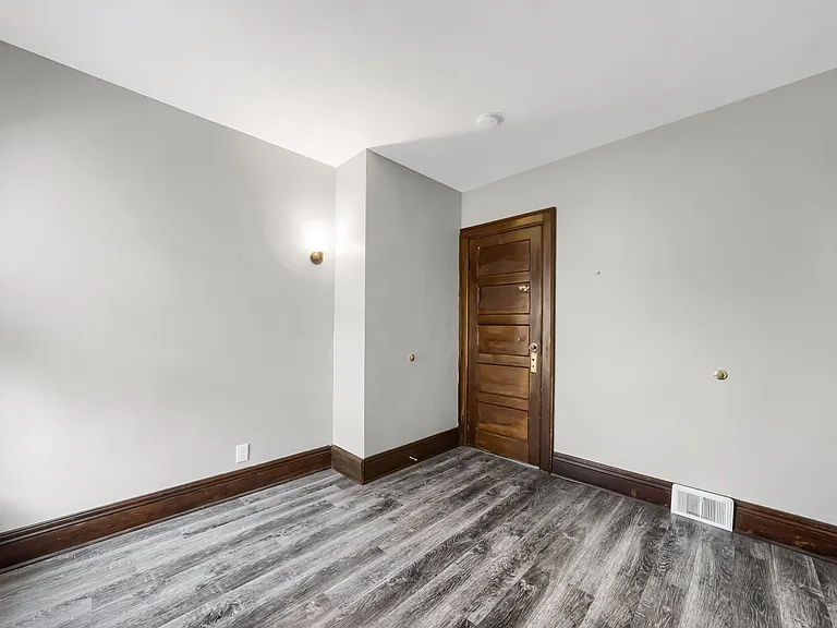 36 Callodine Ave #1 — Photo 10