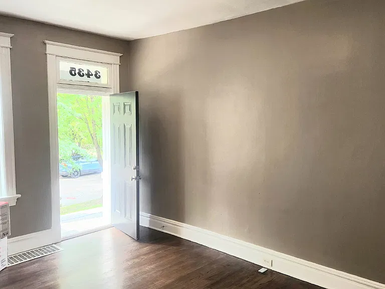 3435 Alberta St #1F — Photo 5
