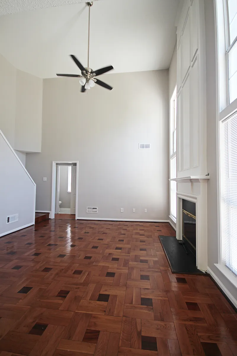 Building Photo - 401 Bottesford Dr NW