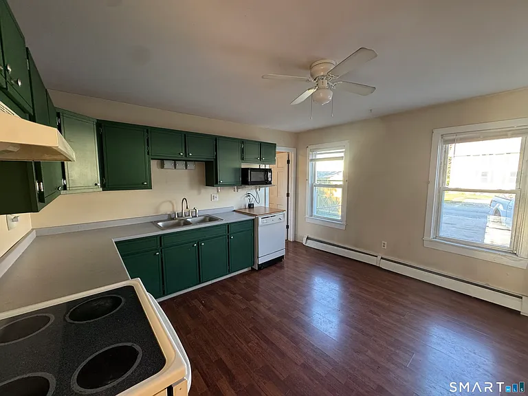 17-19 2nd St — Photo 3