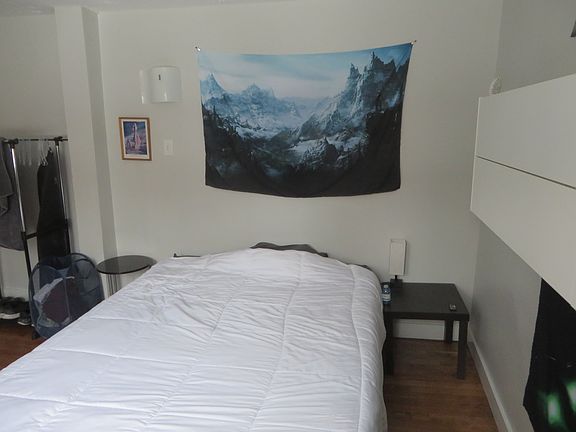 3rd image of 37 Henderson Ave