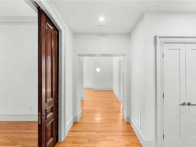 31 Parade St #201 — Photo 17