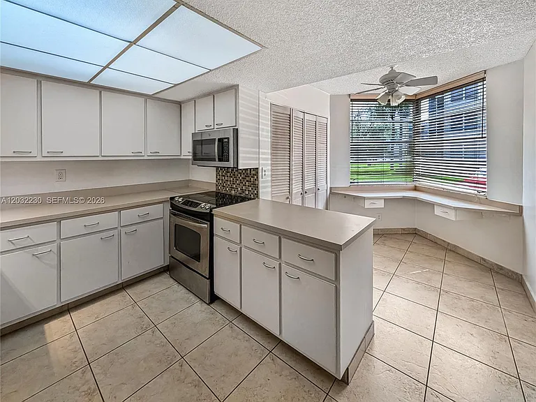 9531 Seagrape Dr #108 — Photo 3