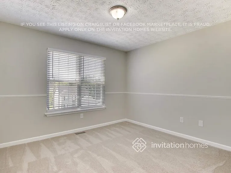105 Chartres St — Photo 14