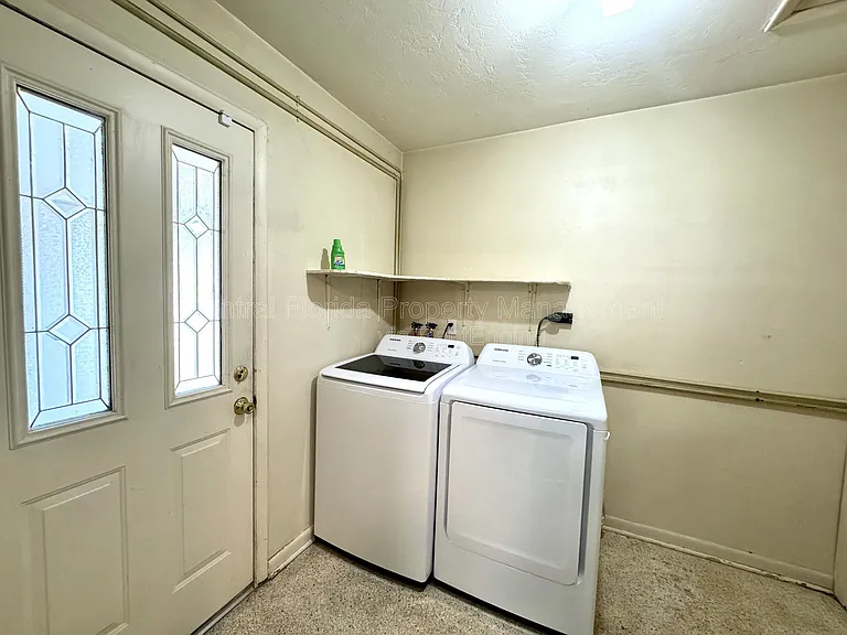1074 Gerona Ave — Photo 23