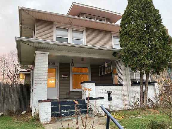3rd image of 3908 N College Ave