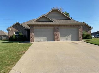1410 Marigold Rd, Centerton, AR 72719