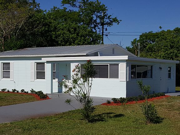 5th image of 2403 3rd Ave SE