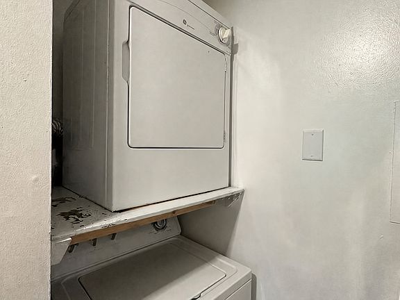 2nd image of 6975 Fillmore Dr #1