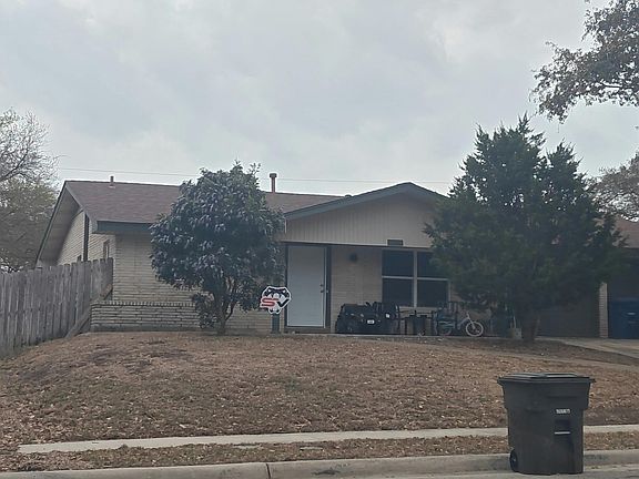3rd image of 3526 Clearfield Dr