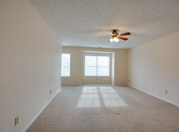 5th image of 2332 Wishing Well Ln