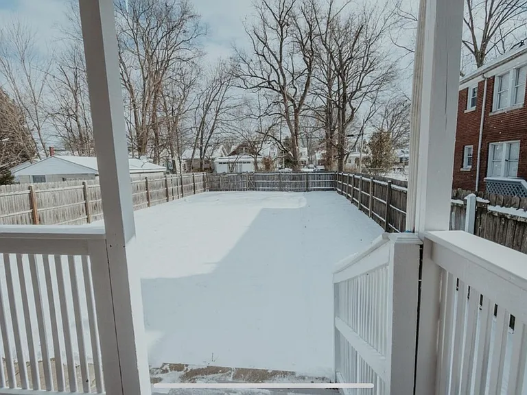 637 S 44th St — Photo 32