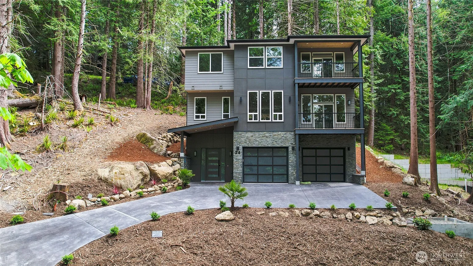 24 Granite Circle photo 1