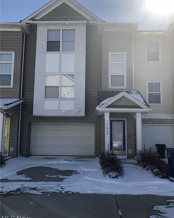 1st image of 17625 Wildwood Ln #323