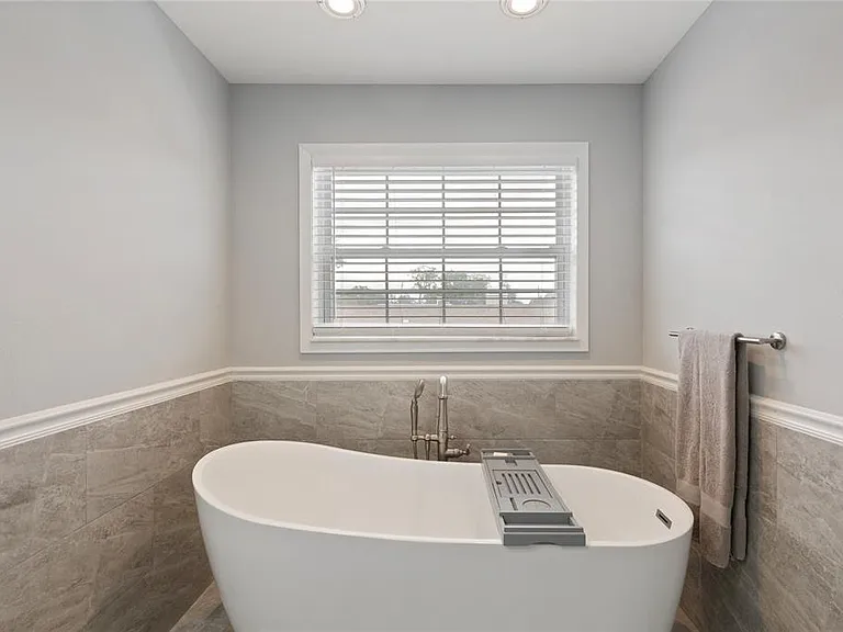 1925 Marla Ct — Photo 20
