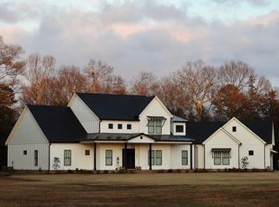 2955 Southern Oaks Rd, Conway, AR 72032