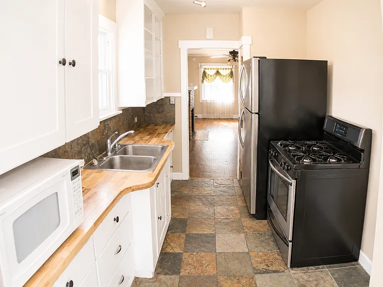 605 E Montgomery Ave — Photo 15