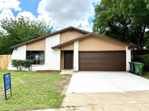 3508 Green Hill Dr, Arlington, TX 76014