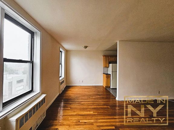 5th image of 14943 35th Ave #6D
