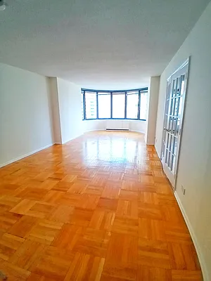 Rented by Level Group | media 19