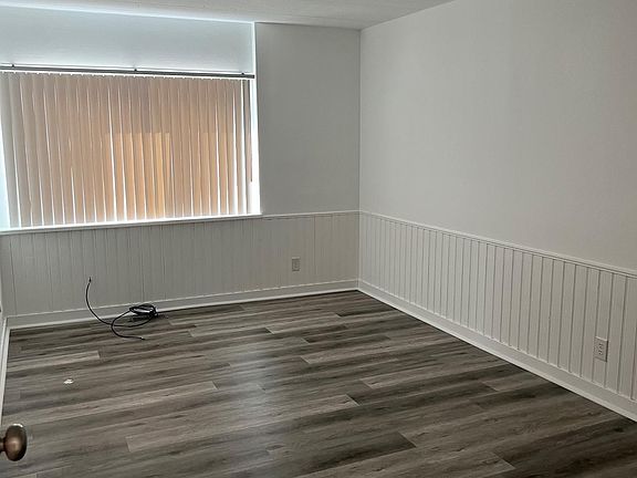 2nd image of 2114 Pauline Blvd #102