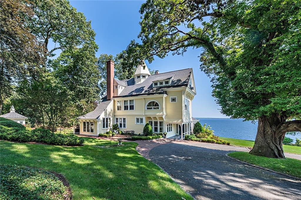 28 Narragansett Bay Ave, Warwick, RI 02889 Zillow