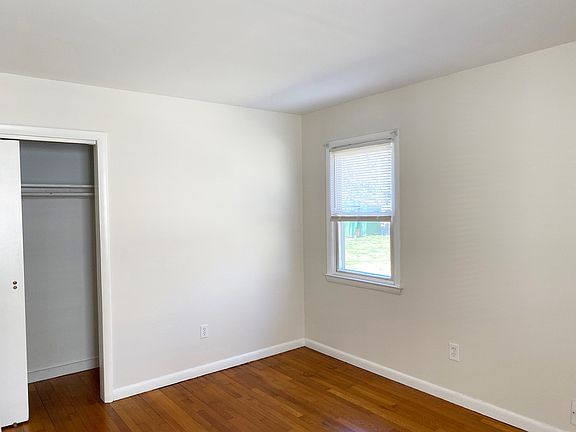 5th image of 484 Main St #1