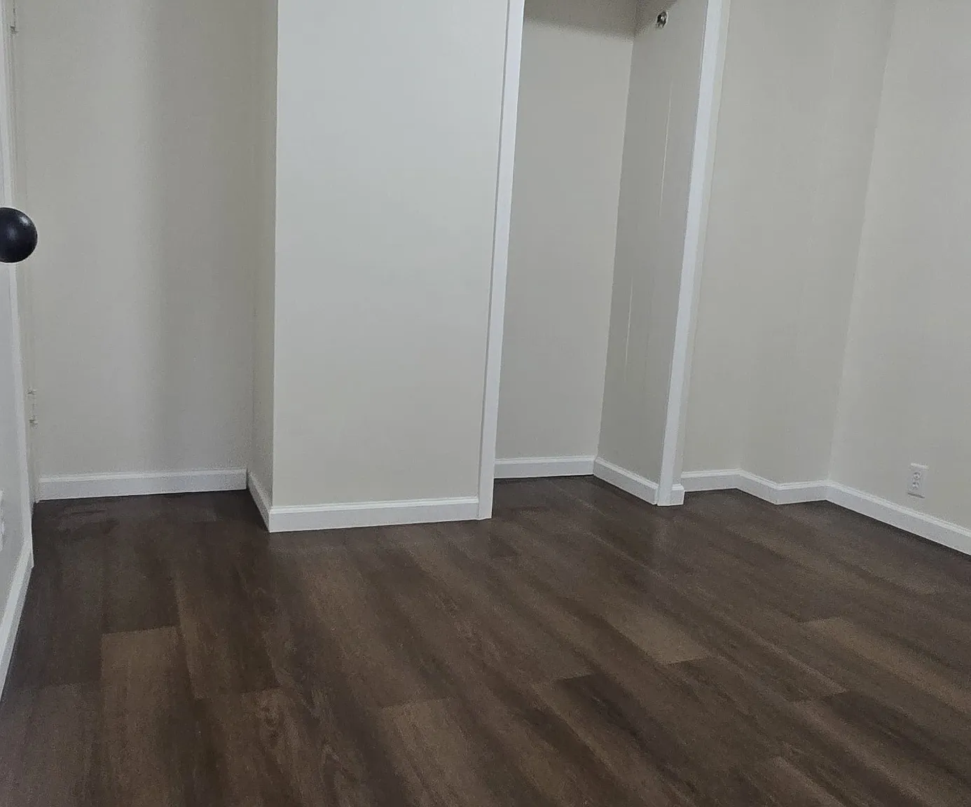 724 E Lawrence St - APT 5 - 1 — Photo 3