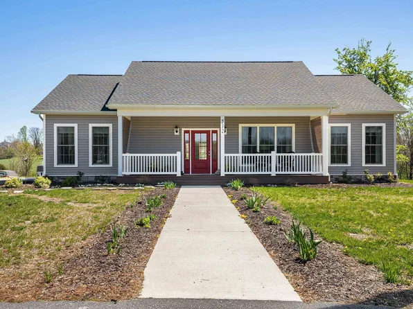 512 E College St, Bridgewater, VA 22812