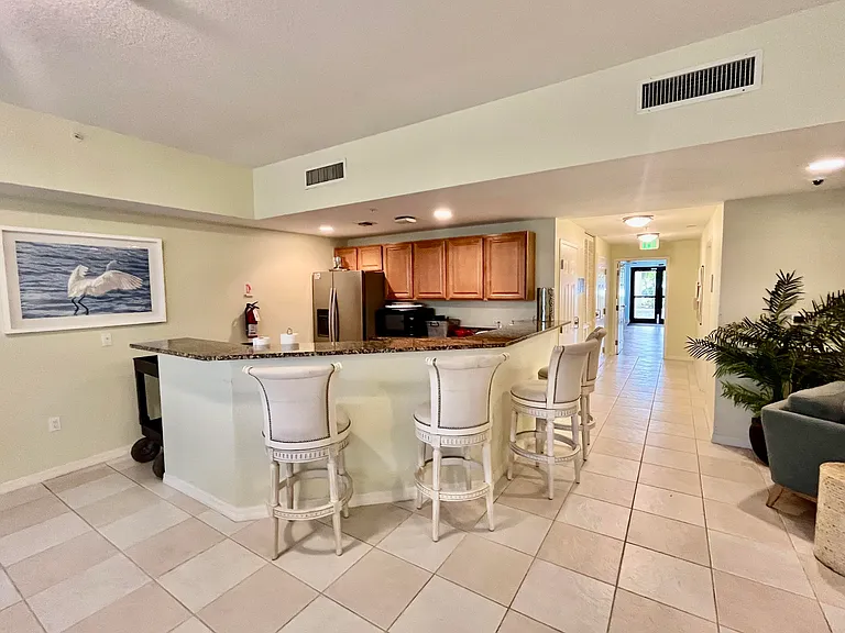 370 Golfview Rd #302 — Photo 38