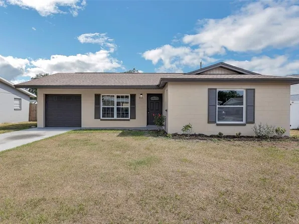 717 Fairmont Dr, Brandon, FL 33511