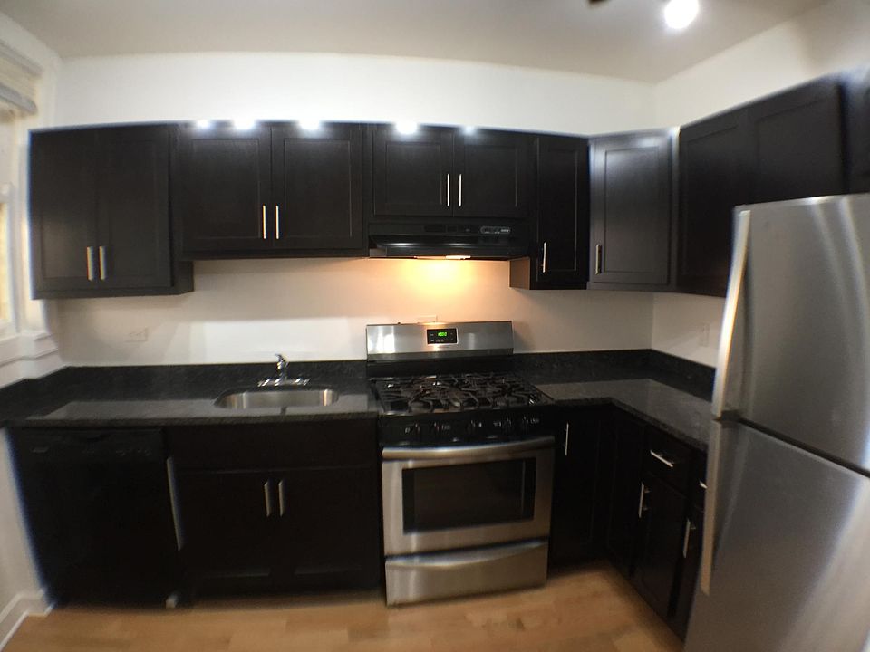 1st image of 1910 W Berteau Ave #2