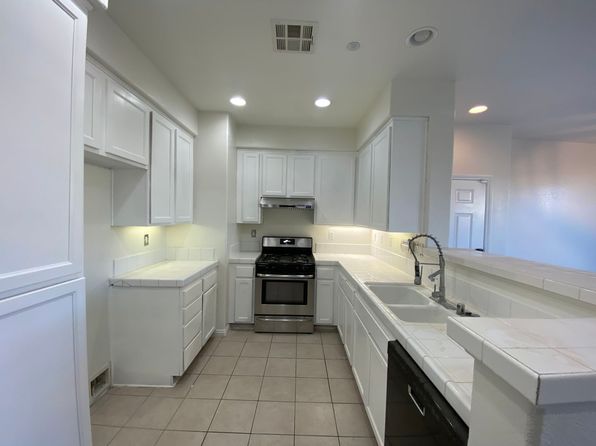 24724 Ambervalley Ave Unit 1